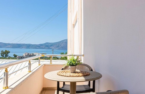 Radhime Apartment | Radhima Res 15 - One Bedroom Apt, Sea View