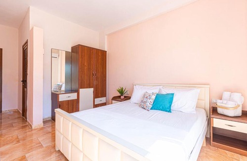 Radhime Apartment | Radhima Res 2 - Double Room, Sea View