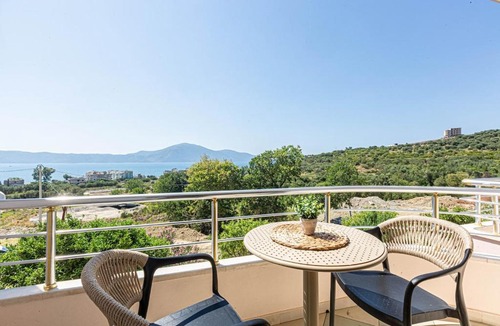 Radhime Apartment | Radhima Res 9 - Double Room, Sea View