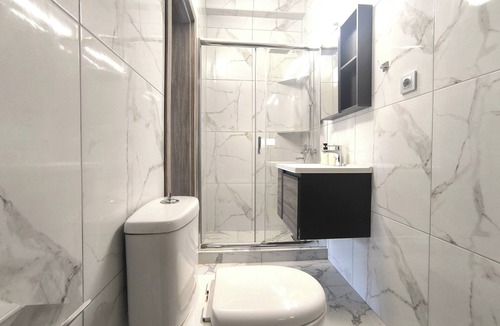Katerini Apartment | Rael Studio · Άνετο και ιδιωτικό · Παραλία σε λίγα λεπτά