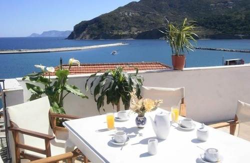Skopelos Town Hotel | Regina Hotel