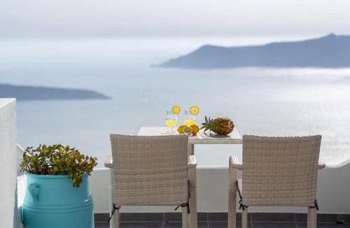Firostefani Hotel | Remvi Suites