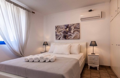 Milos House | Renas Cycladic House