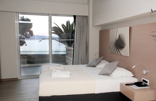 Kato Stalos Hotel | Renieris Hotel