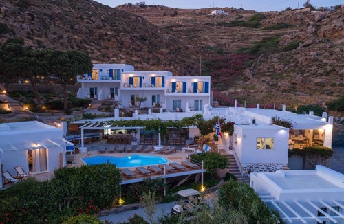Tourlos Hotel | Rhenia Mykonos Hotel & Bungalows