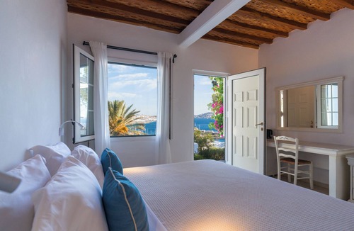 Tourlos Hotel | Rhenia Mykonos Hotel & Bungalows