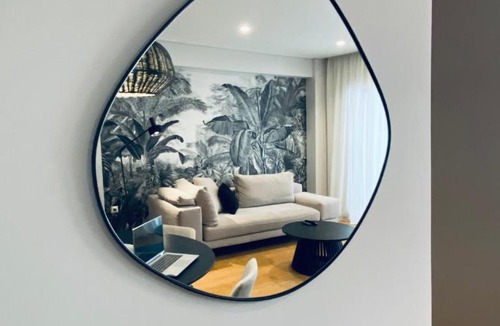 Alimos Apartment | Riviera Yacht Style Condo & Pool Access #Unoblu