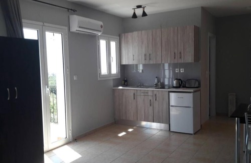 Kateleios Apartment | Rodanthy III