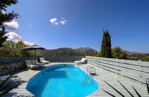 Lampini Villa | Rogalida