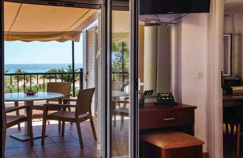 Agrilos Villa | Romanos Beach Villas : Holiday Home - Beach Front