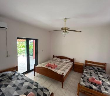 Piqeras House | Romeo’s Guest House 2