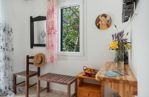 Aegiali Apartment | Room 10 at Pagali Hotel in Amorgos