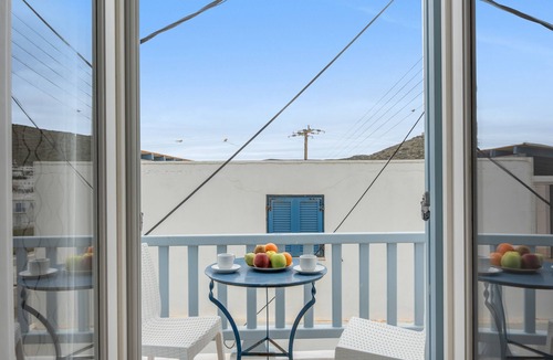 Katapola Apartment | Room with Sea View, Wi-Fi and Air Conditioning