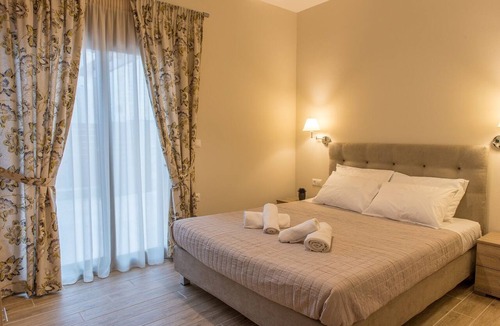 Pikris Villa | Rose OFFLINE