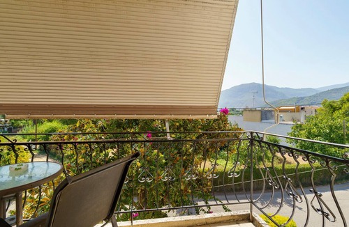 Nikolaiika Apartment | Rousetis Two-Bedroom Apt 203 - 200m from the Sea