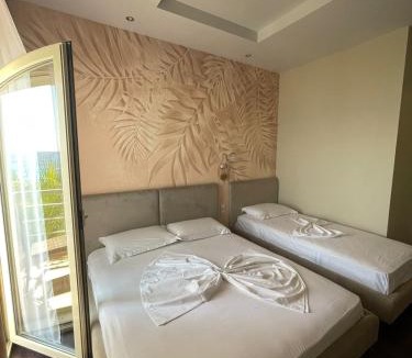 Dhermi Hotel | Royal Blue Hotel