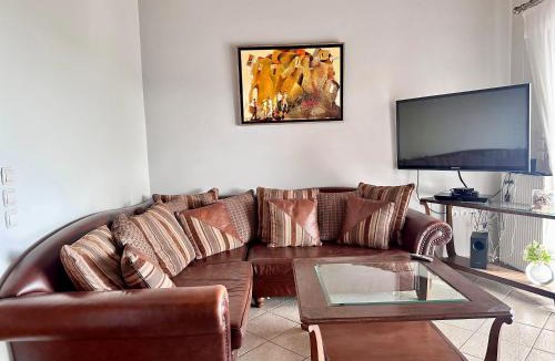 Kilada Apartment | Rustic Comfort by Goutos Luxury Living