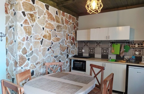 Embonas House | Rustic House Embonas - Jacuzzi Experience