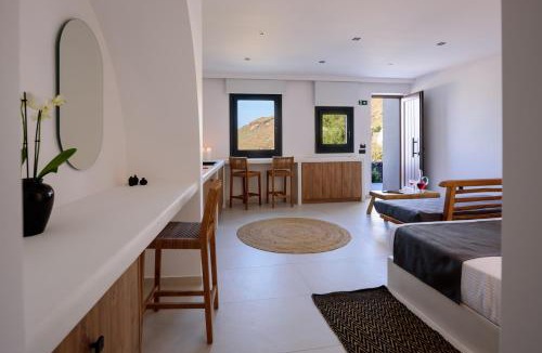 Finikia Apartment | Ryolithos Suites