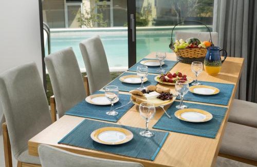 Kato Galatas Villa | S&K Villas