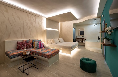 Imerovigli Hotel | Saint Sin Suites