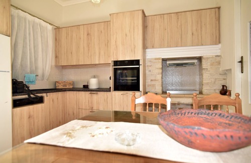 Pythagorio House | Samos Old Village House – 3 BR Maisonette by MPS