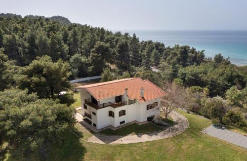Sane Villa | Sani Dream Villa, Sani #FeelsLikeHome