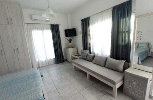 Perissa Apartment | Santorini Sigala Studios 2