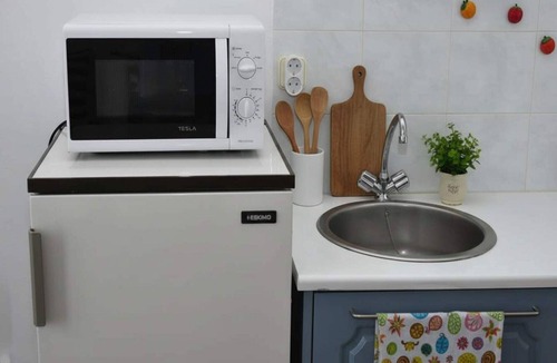 Grikos Apartment | Santorini Stay with Hot Tub