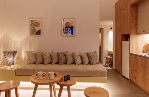 Vothon Villa | Santorini - Villa - Sleeps 5 - Pool - Parking