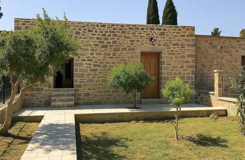 Olympi House | Sarantis' Traditional House in Olympi
