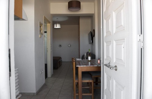 Adelianos Kampos Apartment | Sea