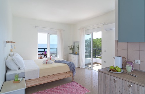Kiotari Apartment | Sea & Sun