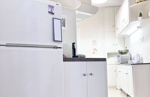 Palaio Faliro Apartment | Sea the City: Chic 2BDR Escape w/Spacious Living