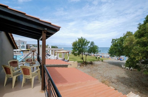 Platanias Town House | Seafront Paradise with sand Yard 10 m. from Beach!