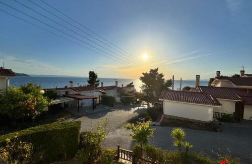 Neos Marmaras Apartment | Seafront Private Apartment