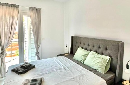 Loutra Oraias Elenis Apartment | Seafront Residences Loutra Elenis