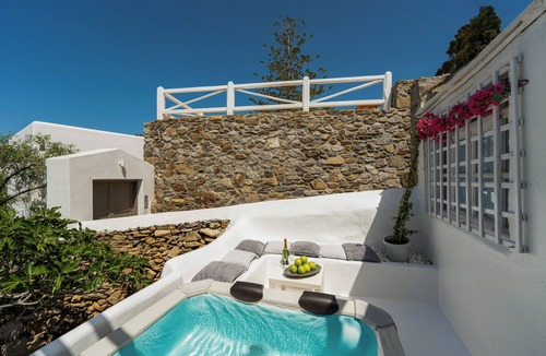 Mykonos Town Apartment | SeaView Central Suites