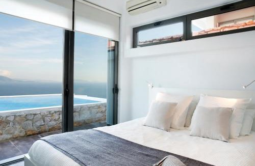 Marathon Villa | Seaview Salty villa