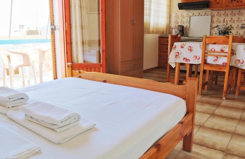 Kefalari Apartment | Seaview - selfcatering apartment - Helen No 2