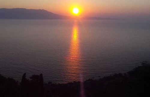 Ravdoucha Apartment | Seaview Studio, 3 pers. panoramic seaview in beautiful setting, west from Chania