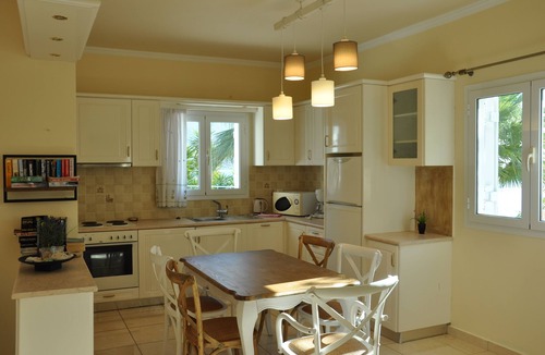 Karavados Villa | Seawave Villa