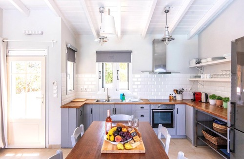 Mpogdanatika House | Secluded Villa with Stunning Sea Views, Pool, BBQ and Elegant Outdoor Living