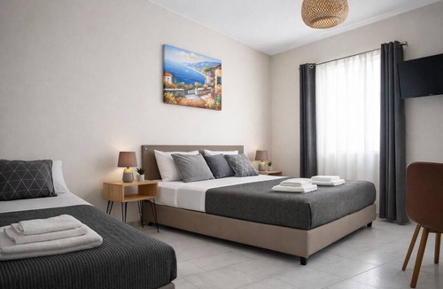 Maleme Hotel | Secret Garden Apartments