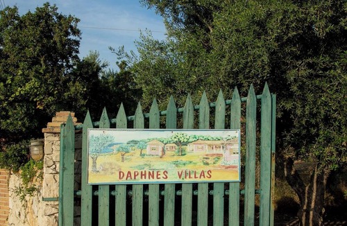 Vasilikos Cottage | Self catered Daphnes cottage #3 with large veranda and garden near the beach.