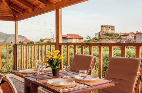 Lefktron Apartment | Selinitsa Stone Studio - Mani Seaview Retreat