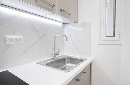 Athens Apartment | Semi-Basement Studio in Authentic Athens – ΜΡS