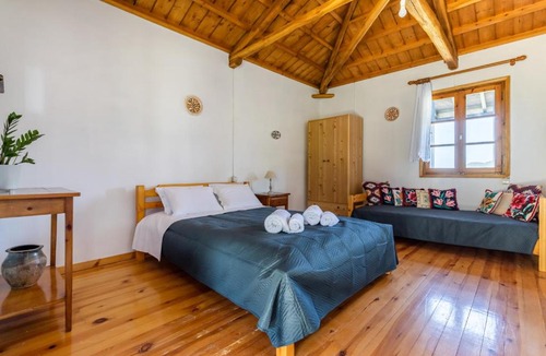 Skopelos Town House | Serenity Cottage