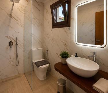 Koukounaries Apartment | Sergios