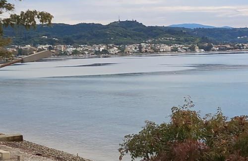 Patras House | Silver Sea